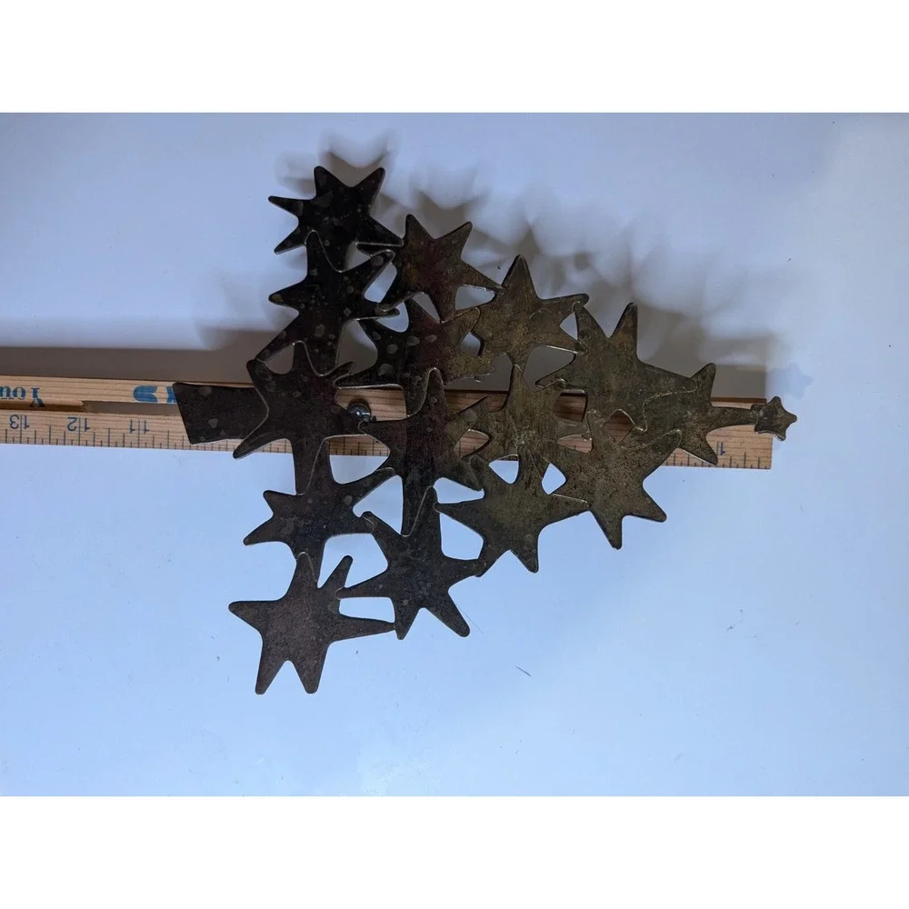 Vintage brass? Star in shape of Christmas‎ tree kitchen pot pan trivet